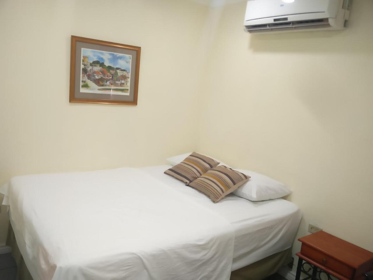 Bed and Breakfast Woodbrook On The Avenue Puerto de España  Exterior foto
