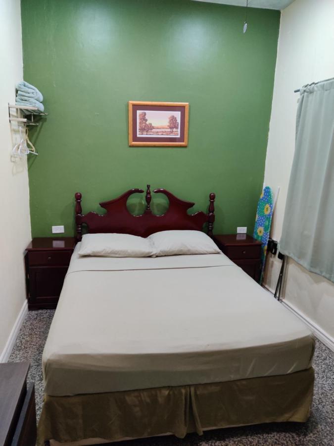 Bed and Breakfast Woodbrook On The Avenue Puerto de España  Exterior foto